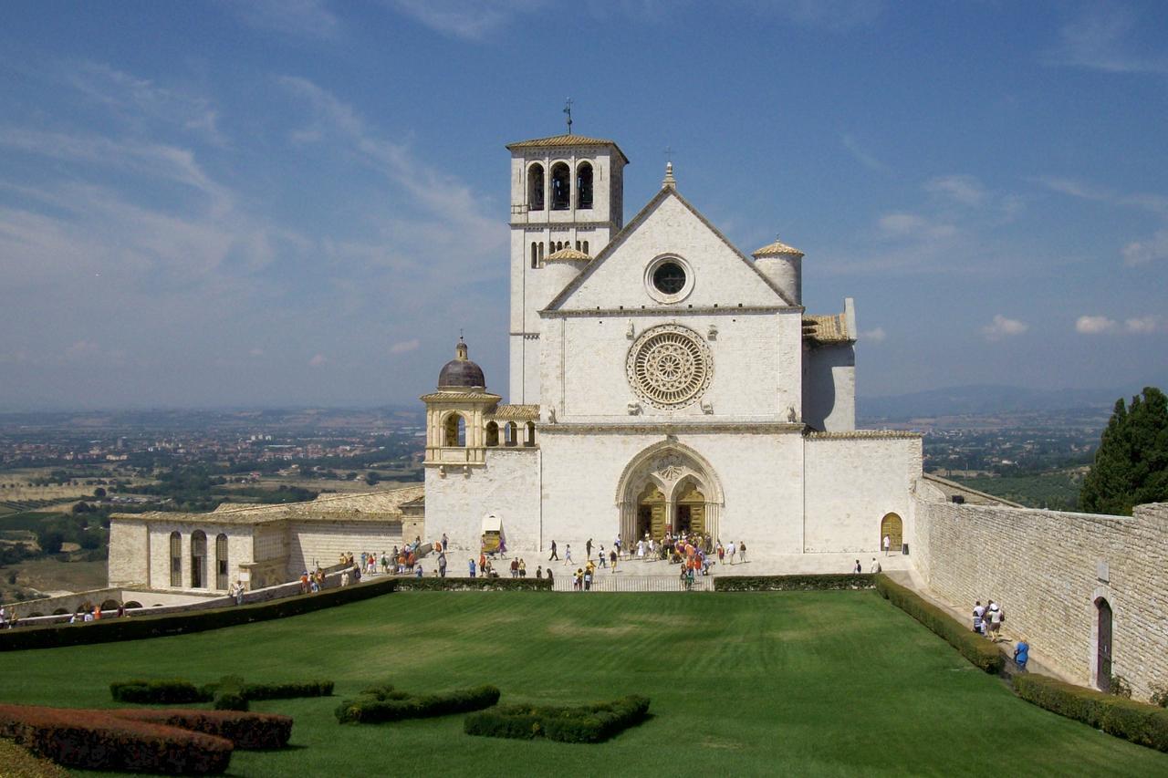 Assisi Luxury Spa Suite Exteriér fotografie